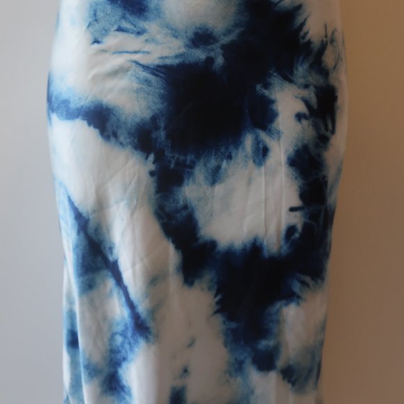 NWT Womens Lioness Off-White Blue Tie Dye Satin Midi Skirt Size S * - Picture 7 of 13